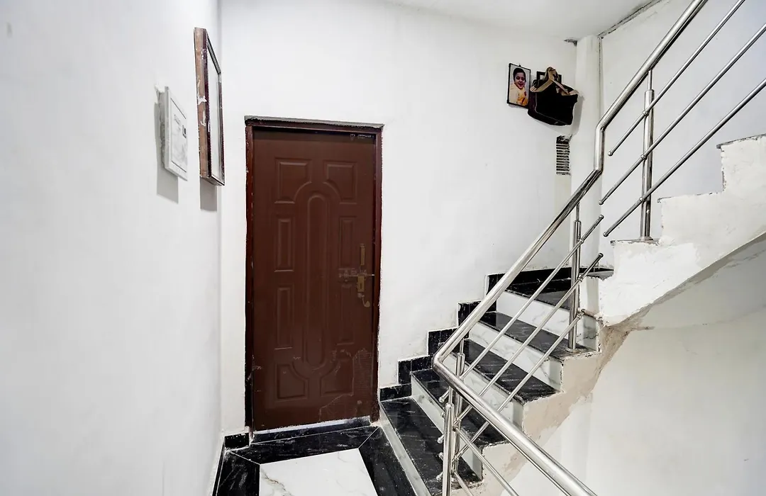Hotel O Laxmi Guest House-1