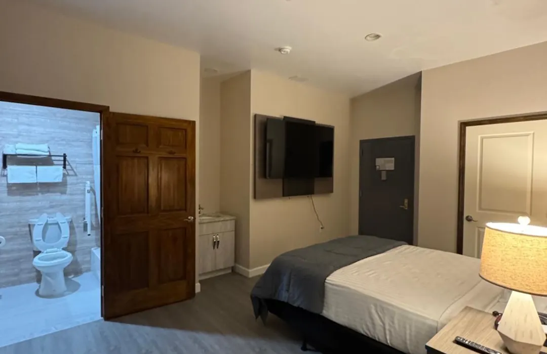 Dream Hotel Bronx-1