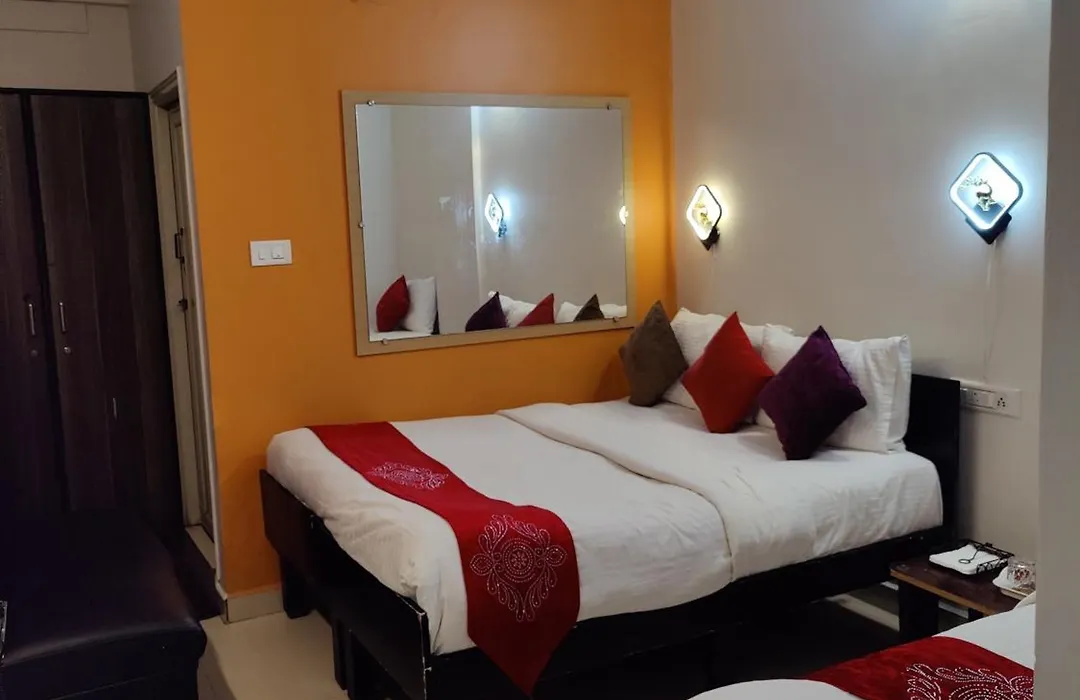 Sri Balaji Guest House-1