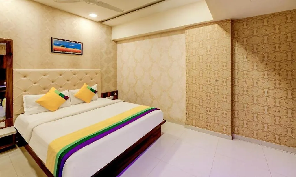 Hotel Landmark Inn-1