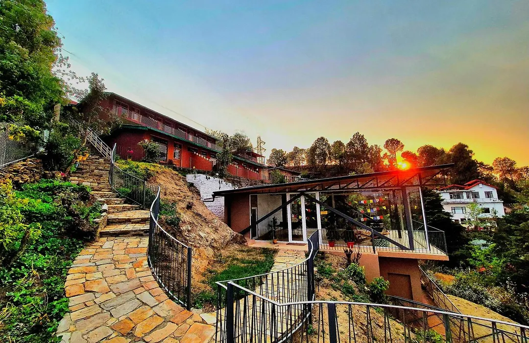 Yak And Yeti Inn-1