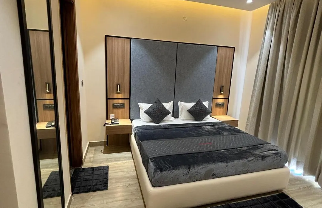 Hotel Imperia-1