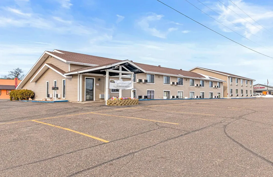 Stayinn Little Falls-1