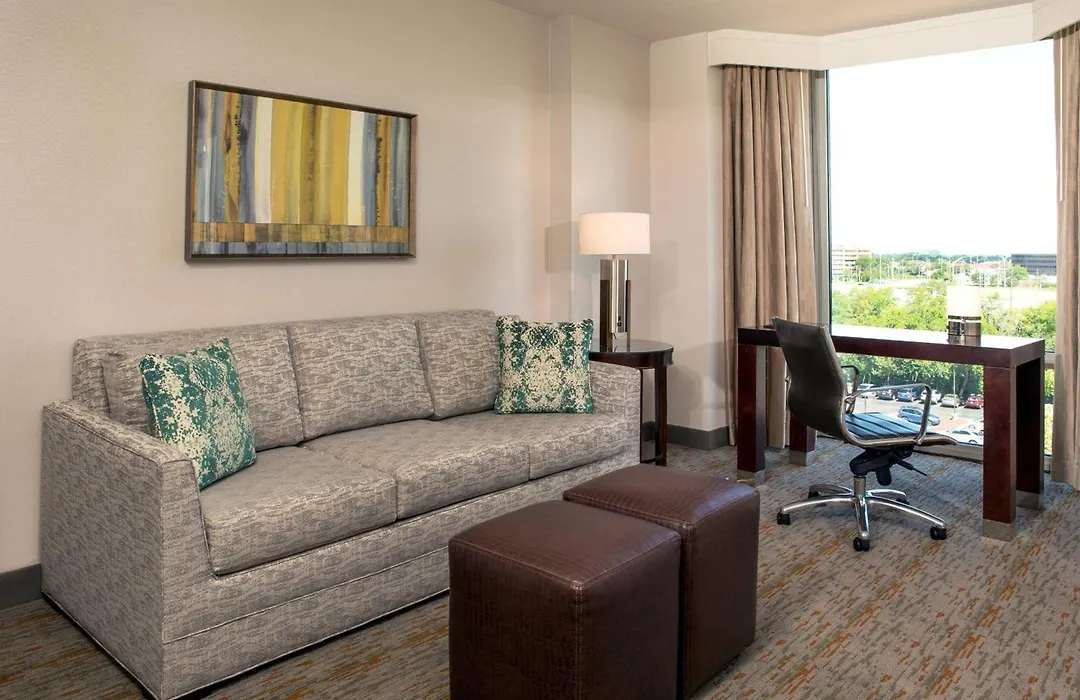 Sheraton Suites Chicago Elk Grove-1