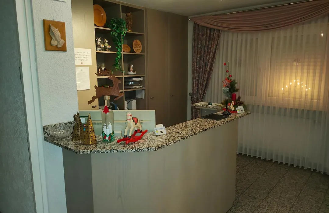 Hotel zur Eisenbahn-1