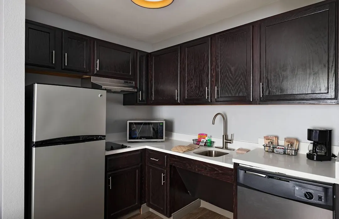 Towneplace Suites By Marriott Baton Rouge South-1