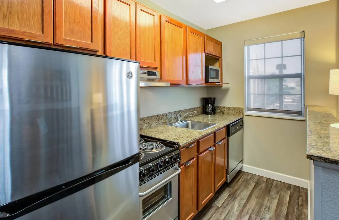 Towneplace Suites By Marriott Detroit Livonia-1