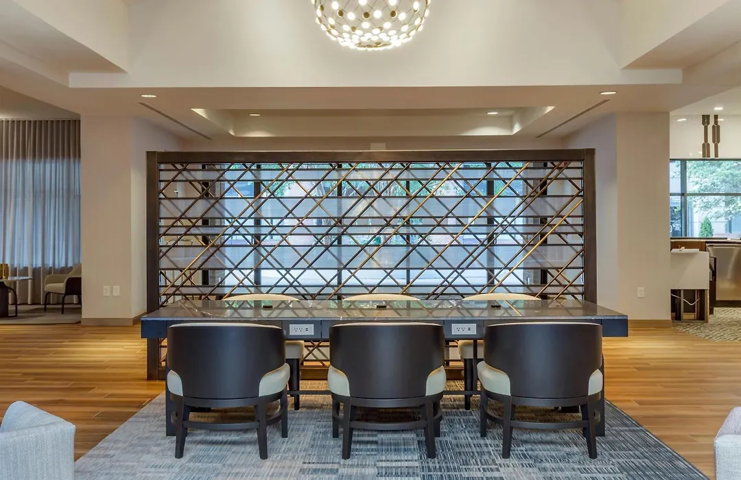 Sheraton Suites Old Town Alexandria-1