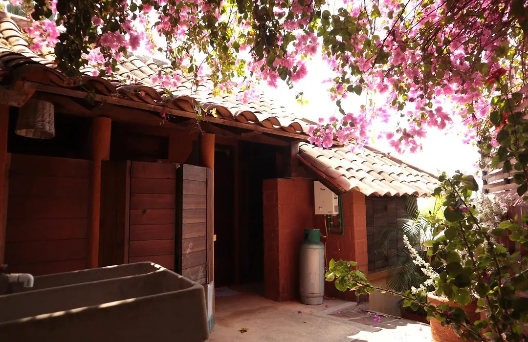LA LOMA LINDA, Bungalows y Yoga-1