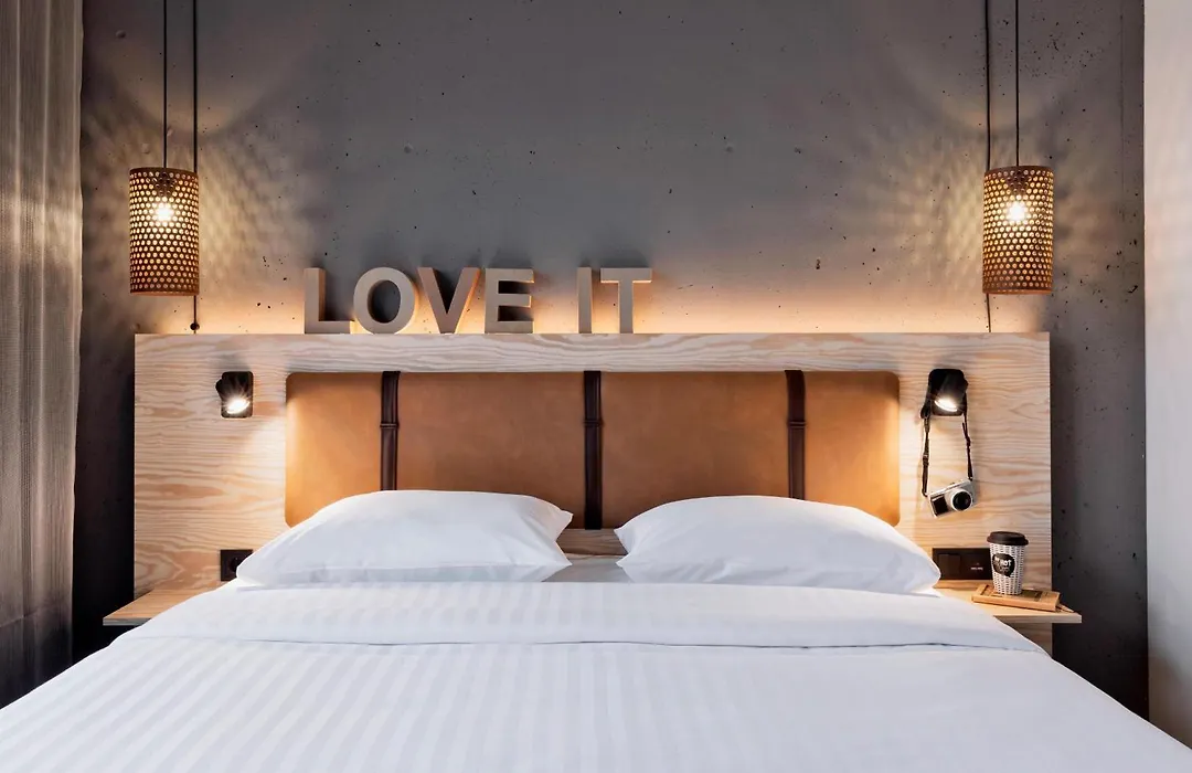 Moxy Duesseldorf South-1