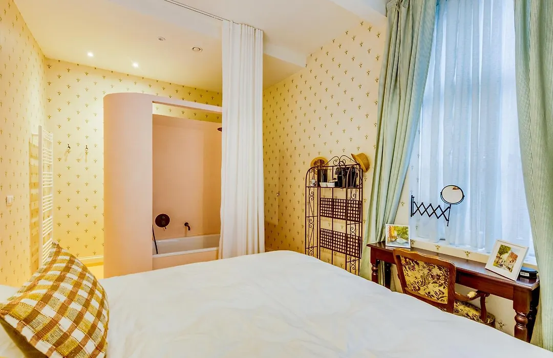 Miss Tinguett 3 Private Rooms Historic Boutique Stay With Private Sauna Central Bruges-1