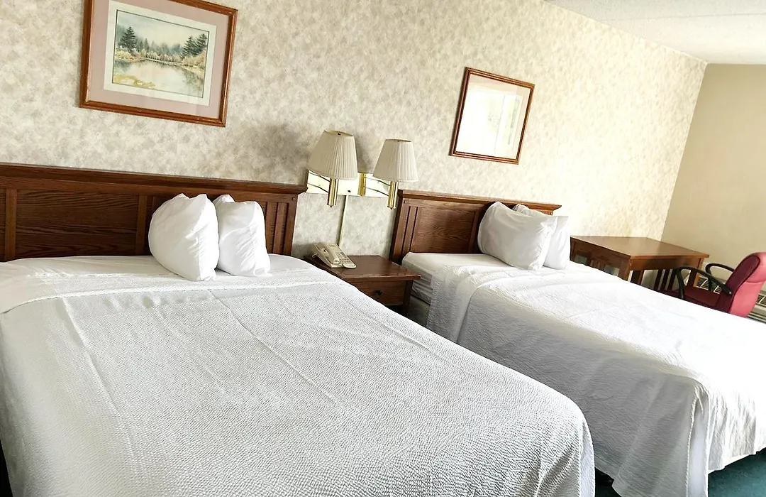 Blue Way Inn & Suites La Crosse-1