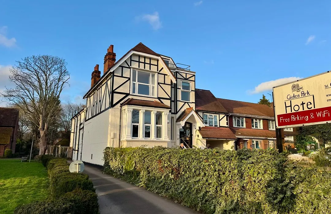 Gidea Park Hotel-1