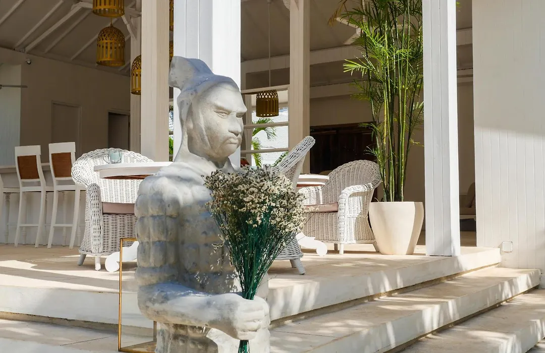 Ria Uluwatu, Tropical Chic Hotel-1