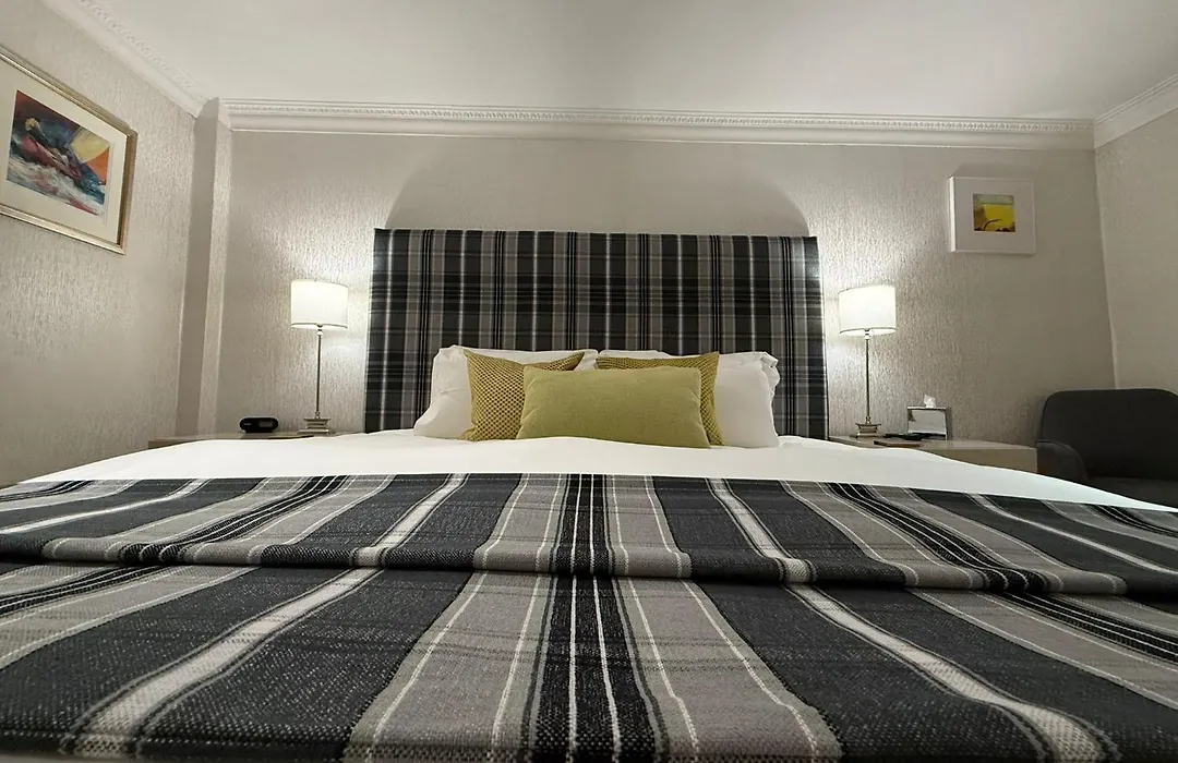 The Airds Hotel And Restaurant-1