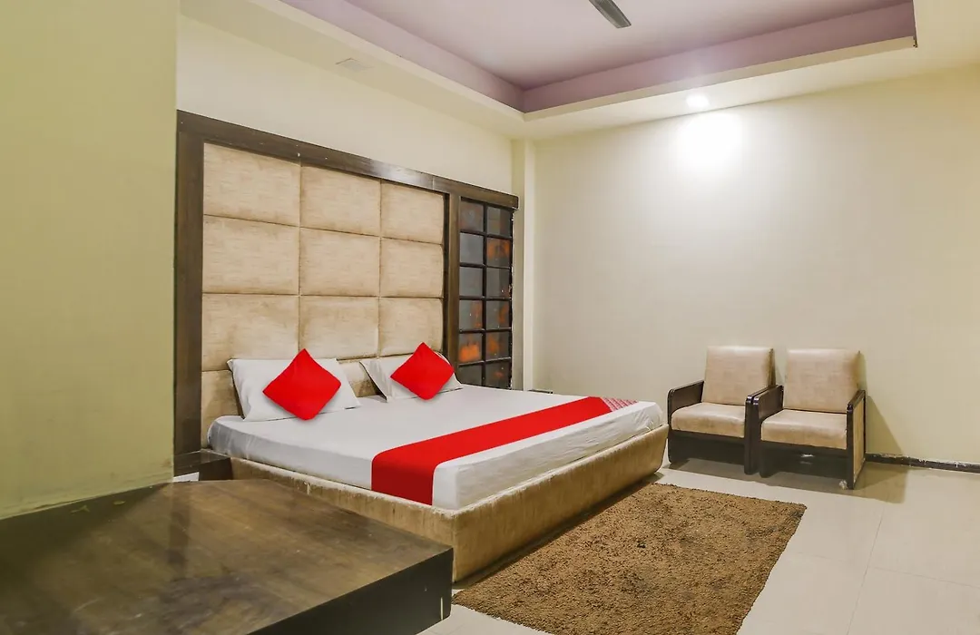 Hotel O Shivalik Gold-1