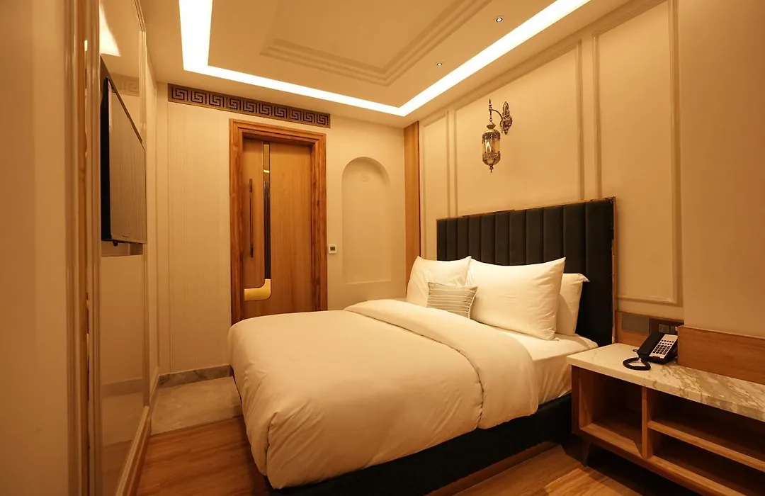 Empire Platinum Suites-Central Delhi-1