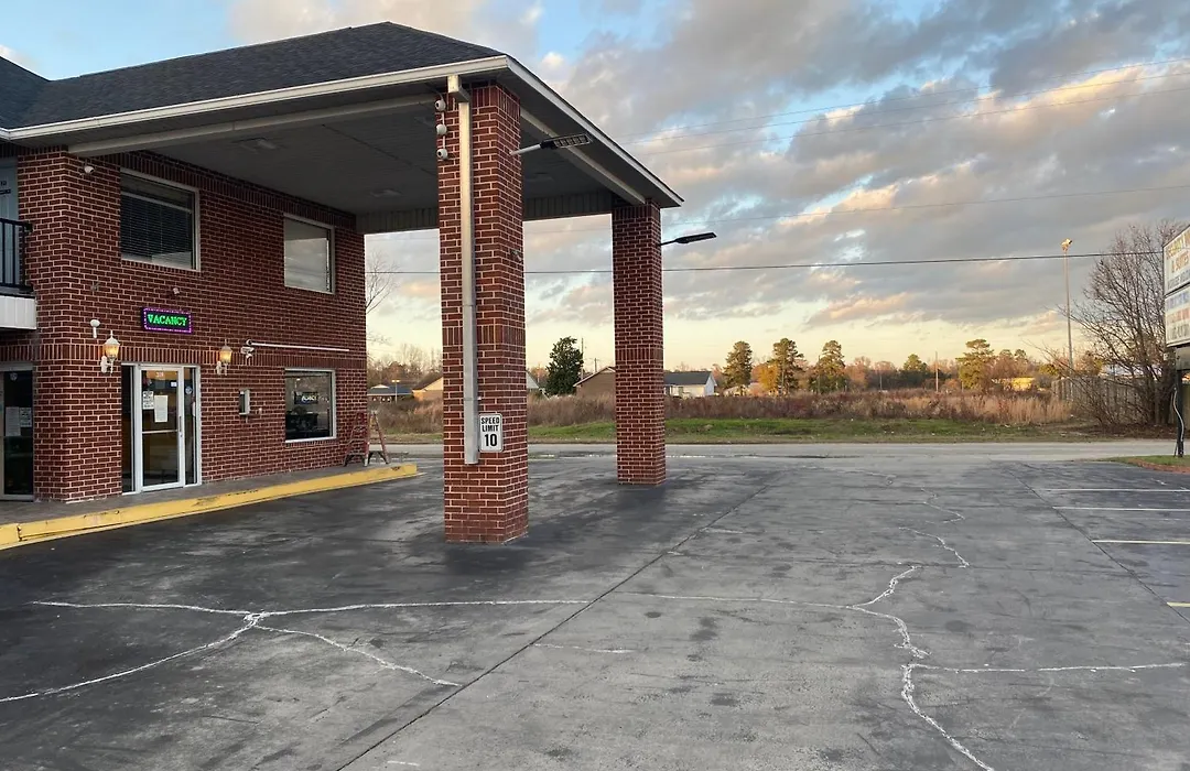 Security Inn And Suites-1