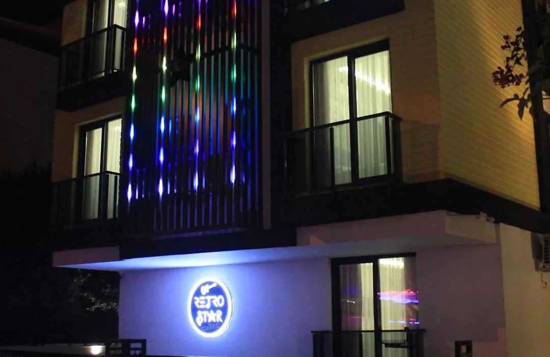 Retro Star Suites-1