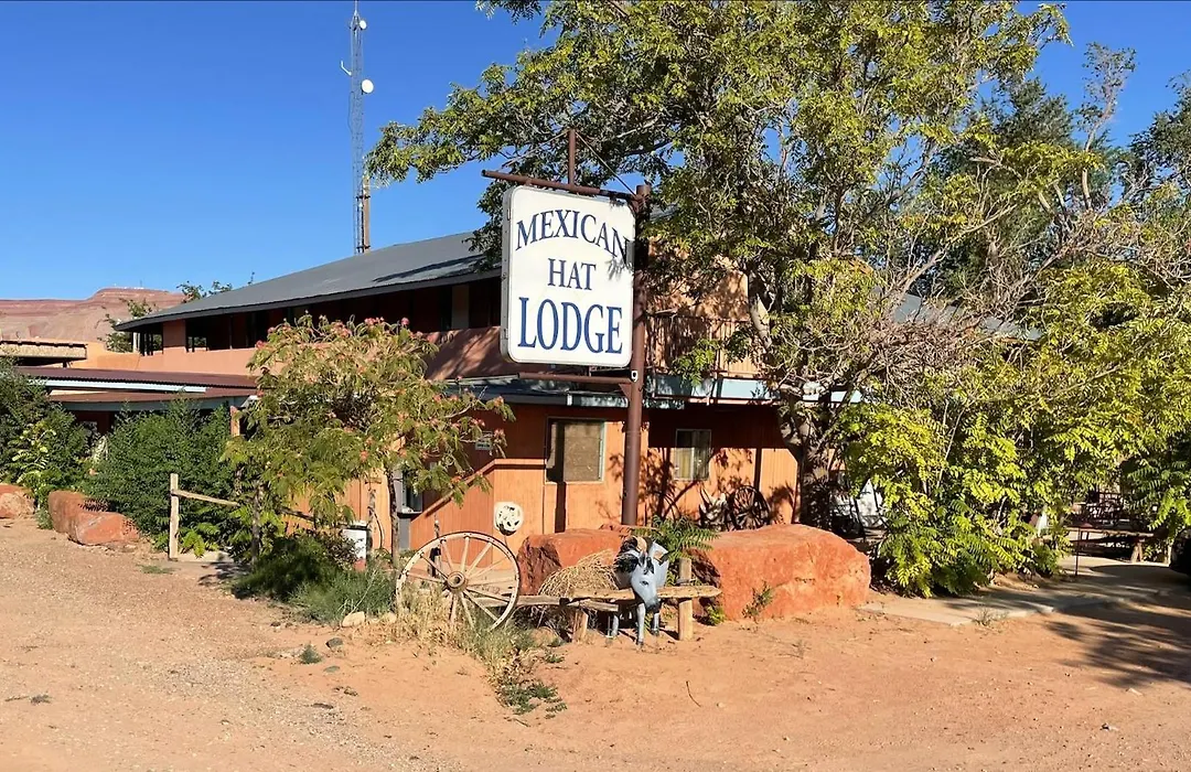 Mexican Hat Lodge-1