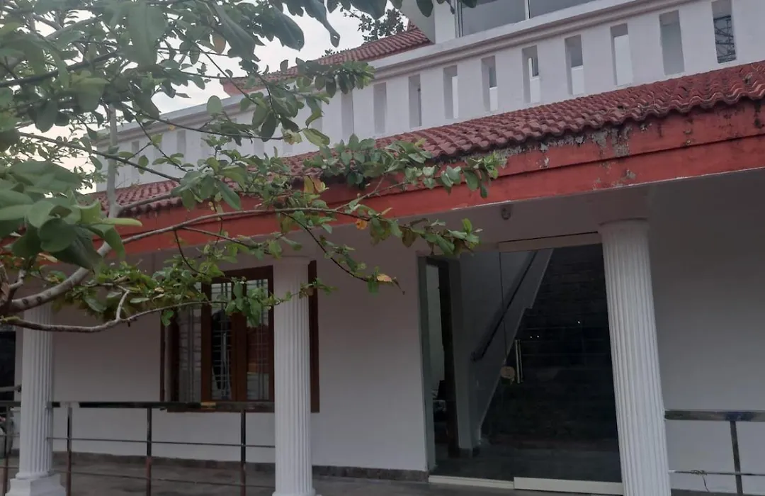 Aruvikuzhy Waterfalls Villa-1