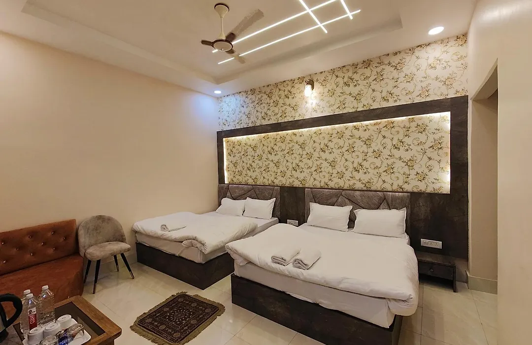 Hotel Mangal Murti-1