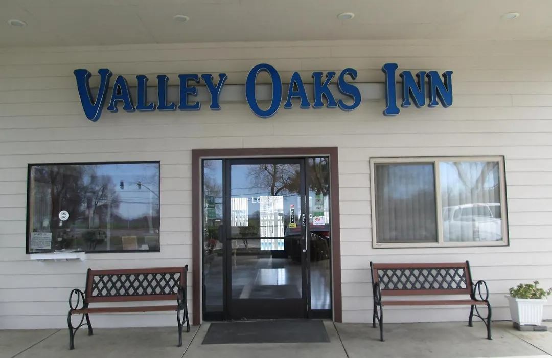 Valley Oaks Inn Woodland-1
