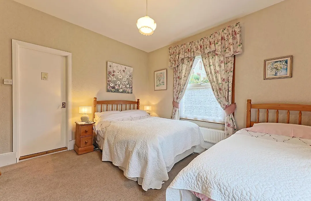 Sunny Bank Guest House-1
