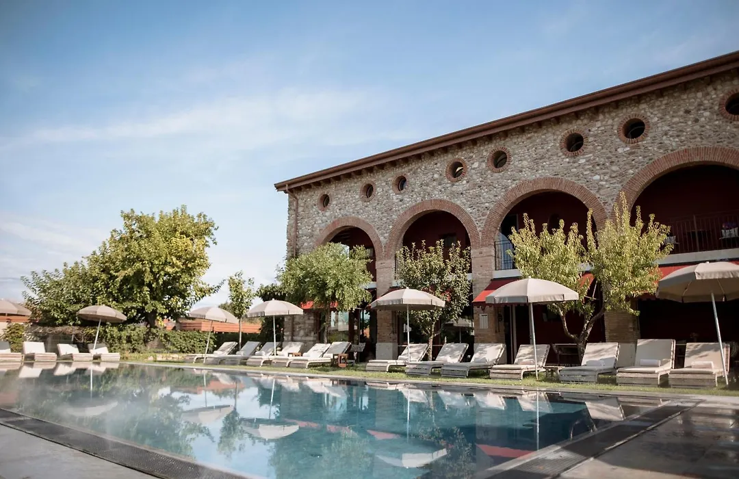 Le Greghe Suites-1