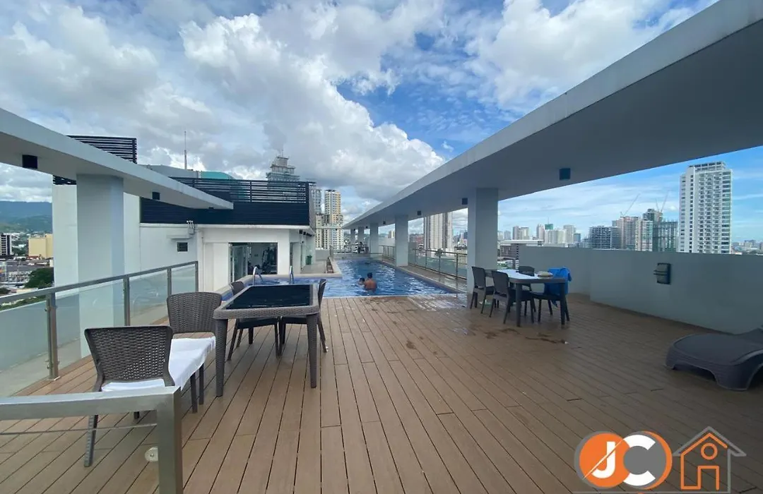 West Jones Residences By Jc Spacerentals, Mountain View, Free Wi-Fi & Netflix, 15Th Floor Located At The Center Of Cebu City-1