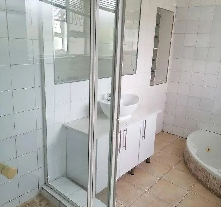 Wampex Guest House In East London-1