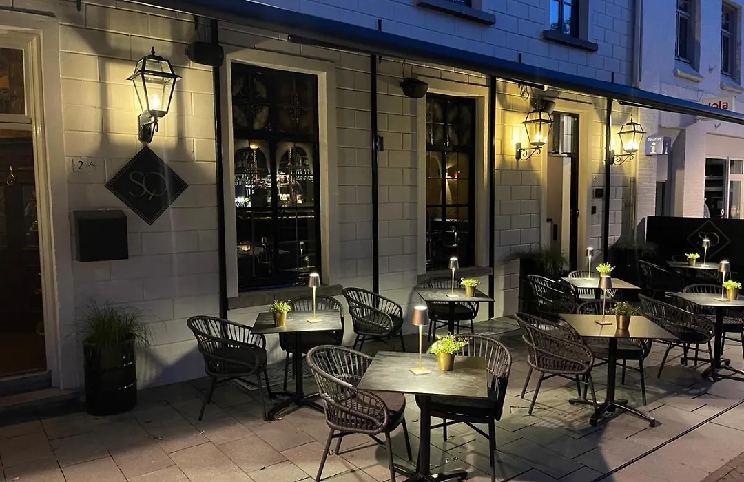 Square Boutique Hotel & Brasserie-1