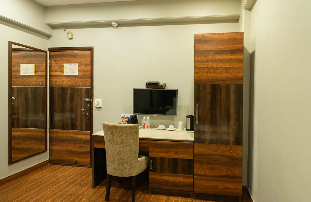 Hotel Sunstar Grand-1