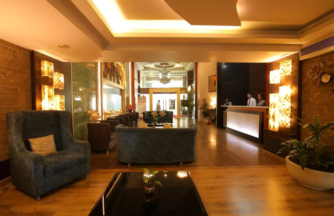 Hotel Gateway Grandeur-1