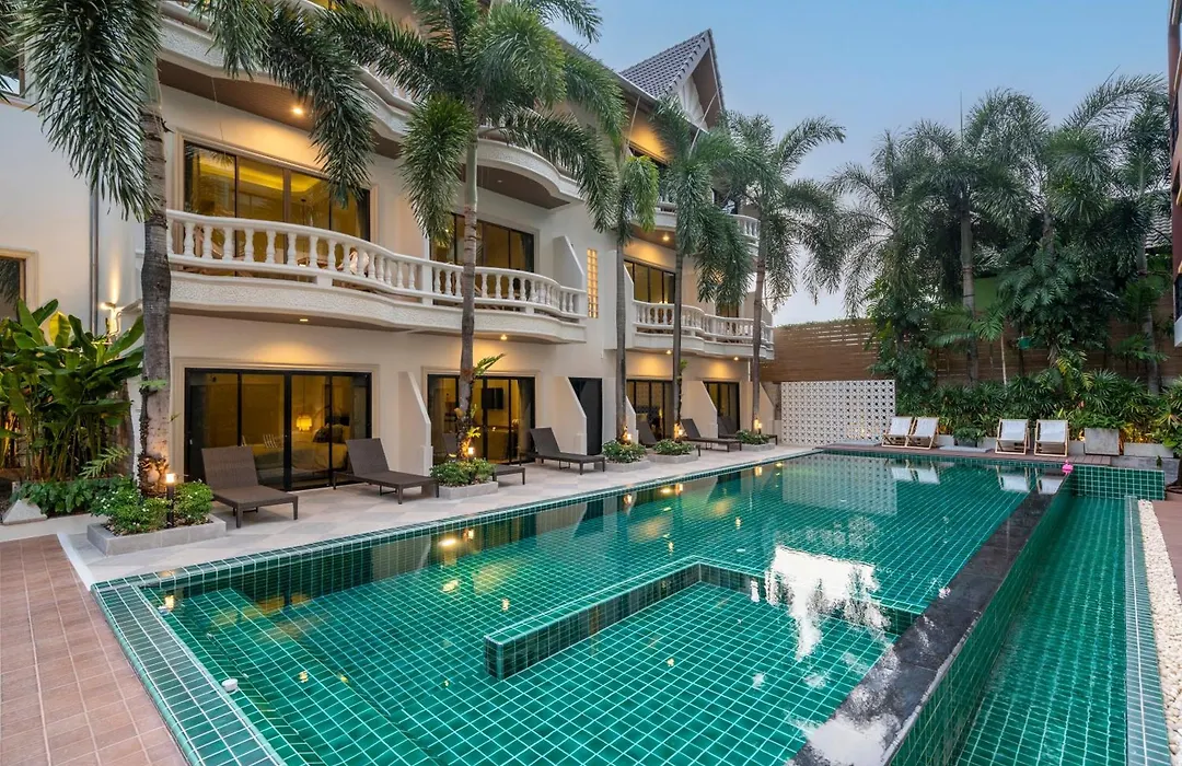Buasri Boutique Patong-1