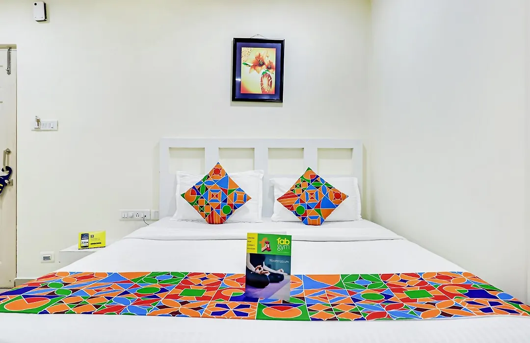 Fabhotel Colors Service Apartment-1