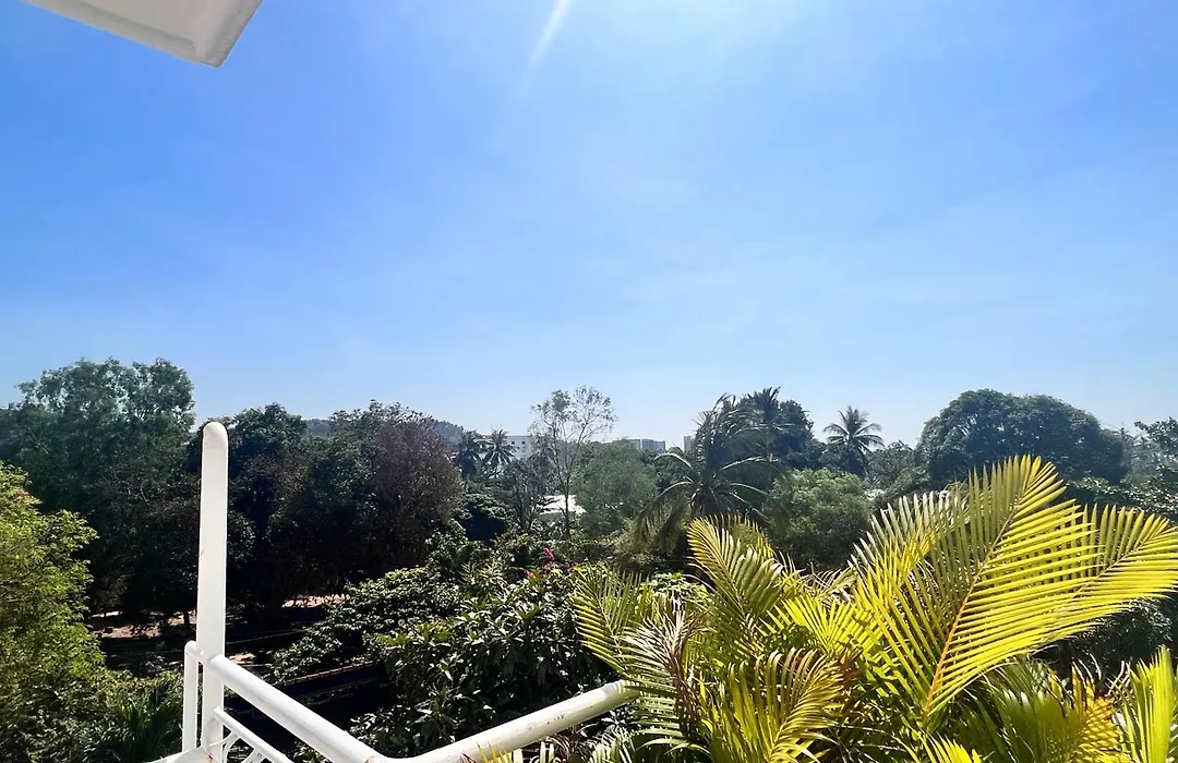 Little Garden Bungalow-1