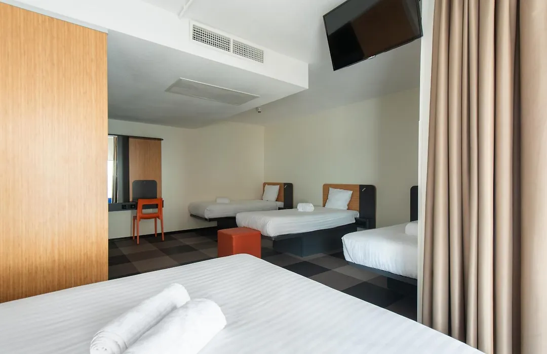 Easyhotel The Hague Scheveningen Beach-1