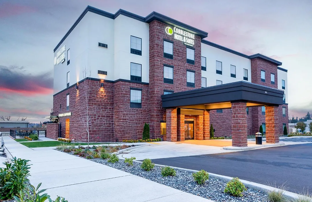 Cobblestone Hotel & Suites - Lynden-1