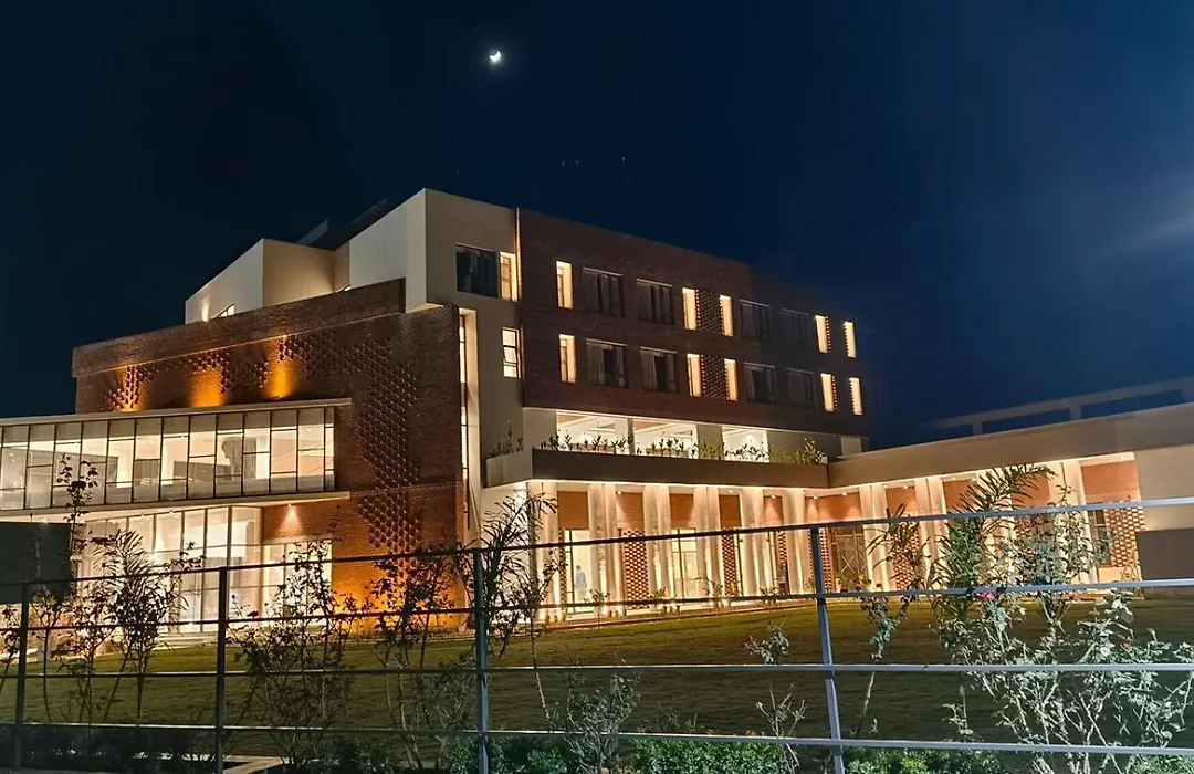 The Pearl Club Resort-1