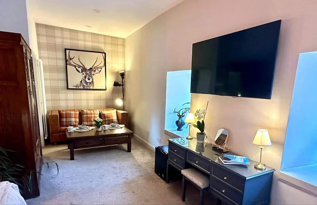 Beechtree Cottage, Cairngorm Suite, Kirkmichael-1