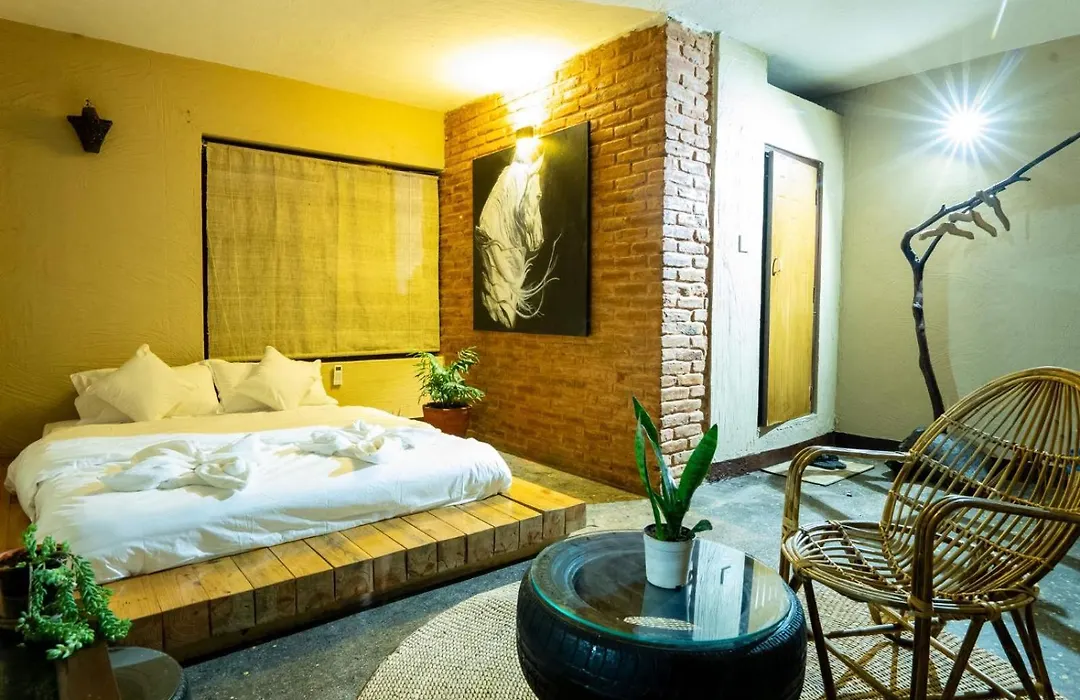 The Weavers Inn-1