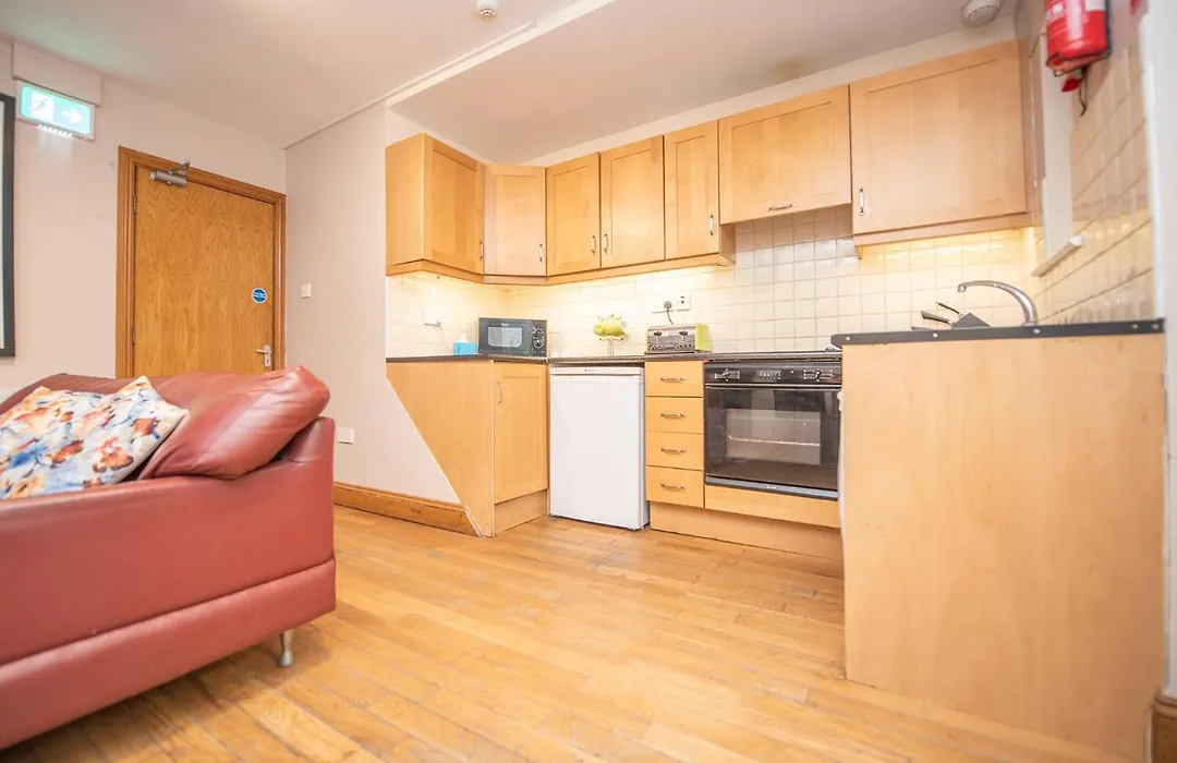 Kirwan'S Lane Townhouse-1