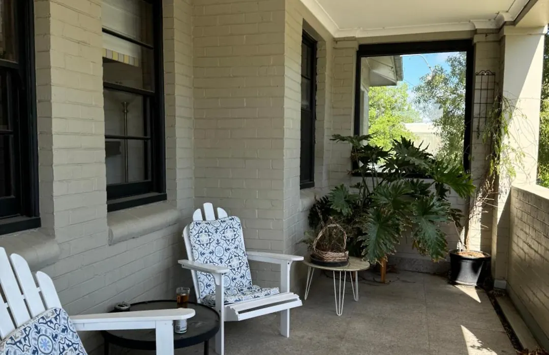 Royal Mail Hotel Whittlesea-1