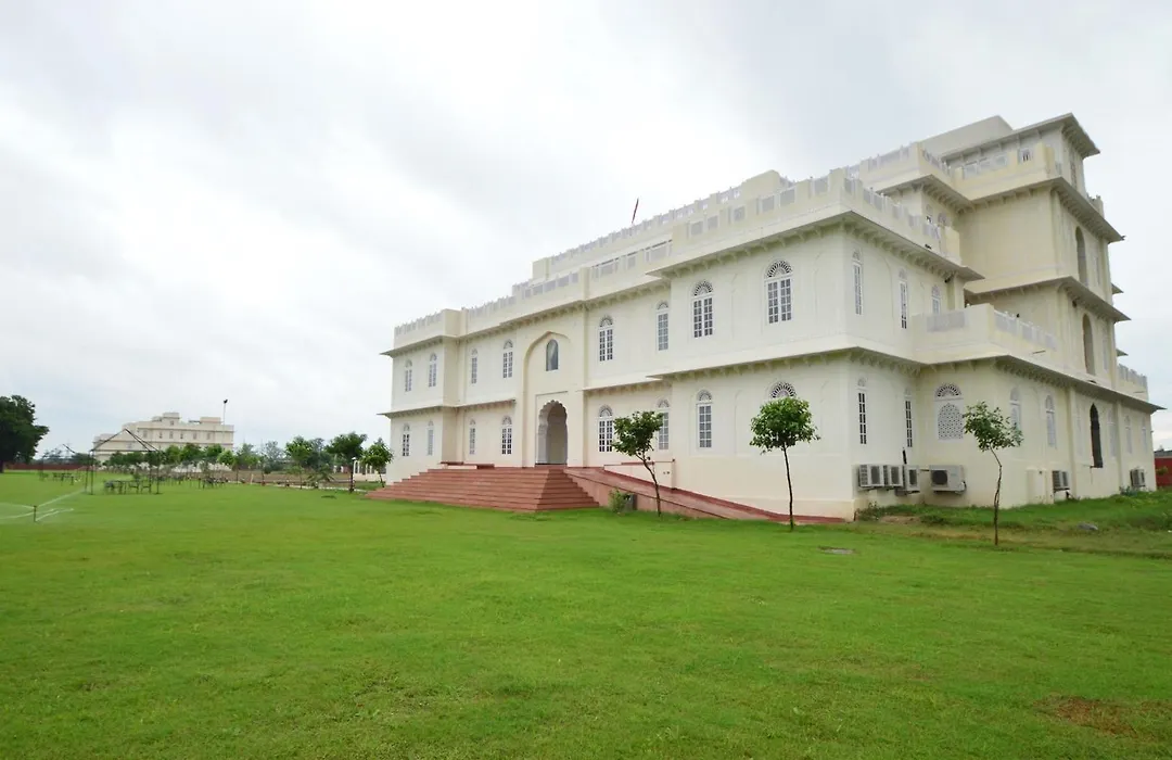 Aaram Baagh Agra By Pachar Group-1
