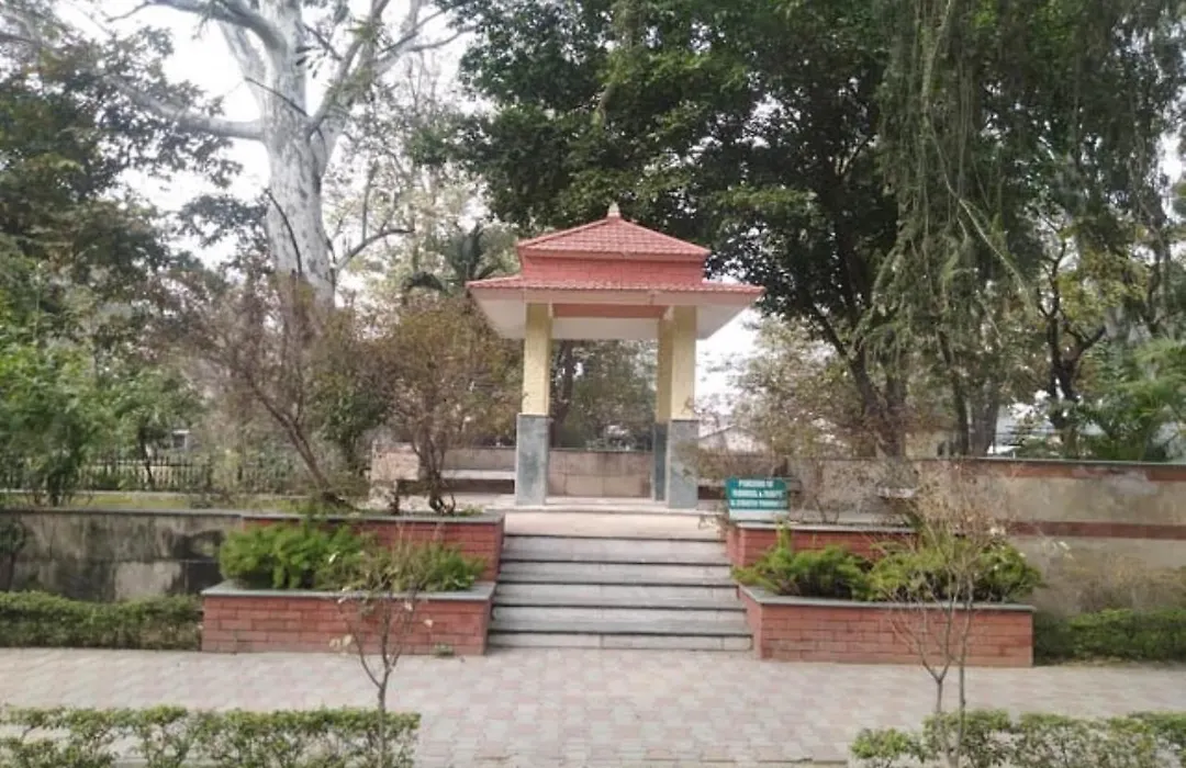 Hotel Broadway Patnitop-1