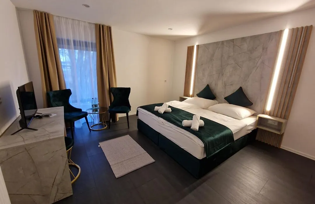 Lilium Resort Hotel&Restaurant-1