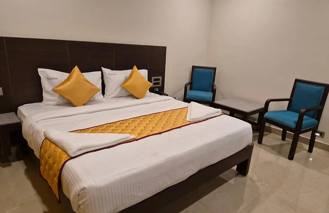 Hotel Janas-1