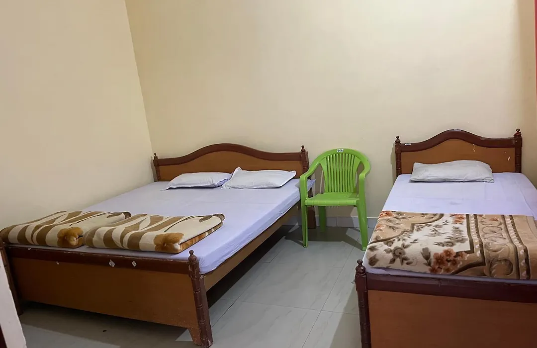 Hotel Jagat Raj, Sitapur-1