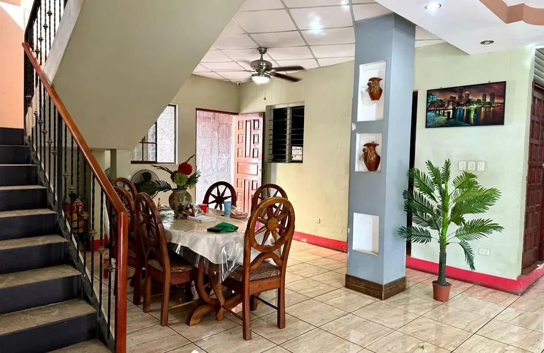 Villalobos Hotel Managua-1